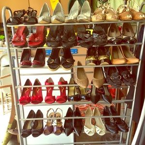 Retired Retail Store Manager shoe sale closeout!!